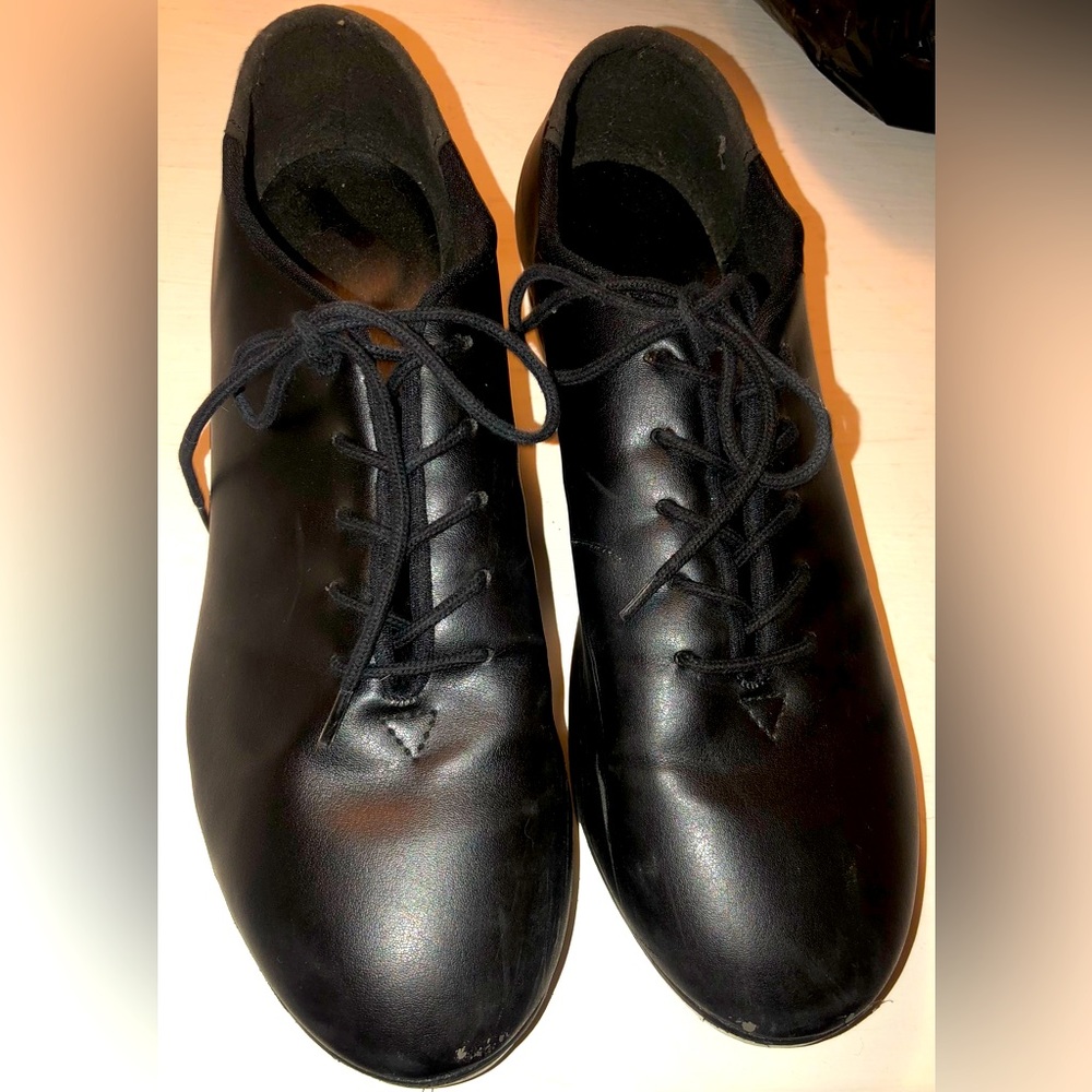 Tap shoes